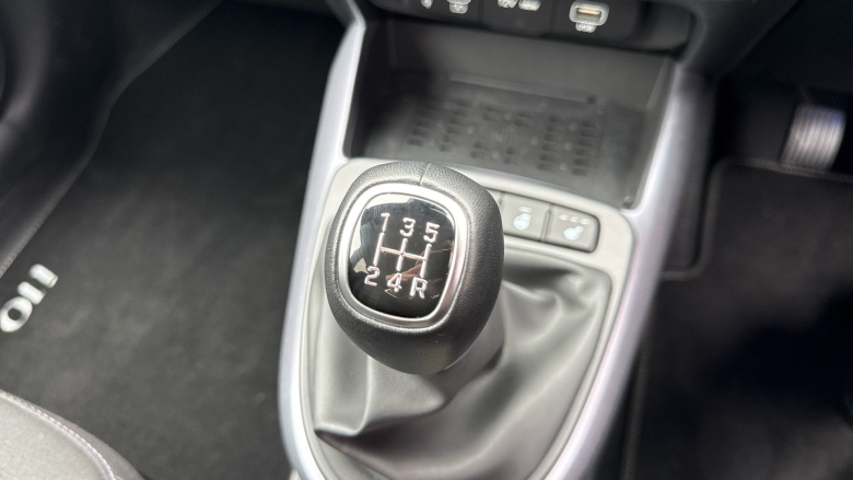 Hyundai i10 1.0 MPi Premium 5dr Petrol Hatchback